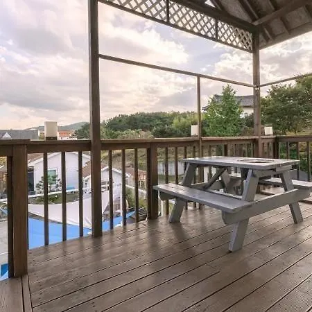Tinkerbell Pension Gyeongju Exterior photo