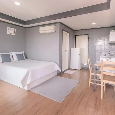 Tinkerbell Pension Gyeongju Exterior photo