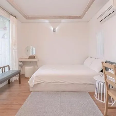 Tinkerbell Pension Gyeongju Exterior photo