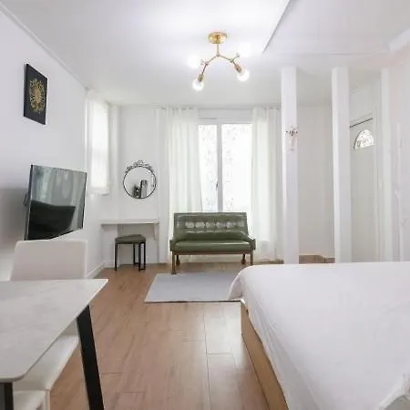 Tinkerbell Pension Gyeongju Exterior photo