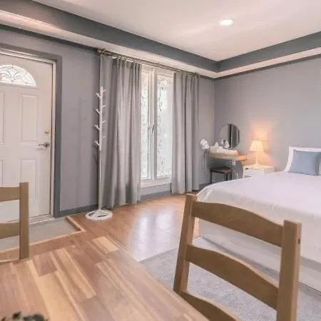 Tinkerbell Pension Gyeongju Exterior photo
